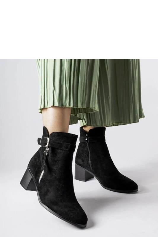 Dámské boty na podpatku model 205112 Solea
