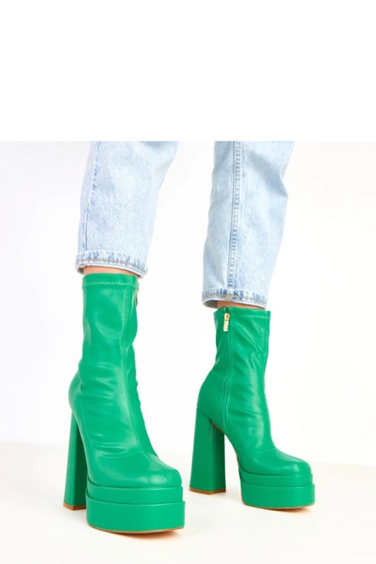 Dámské boty na podpatku na zip model 217894 Solea