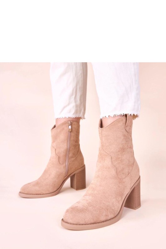 Dámské boty na podpatku model 221034 Solea