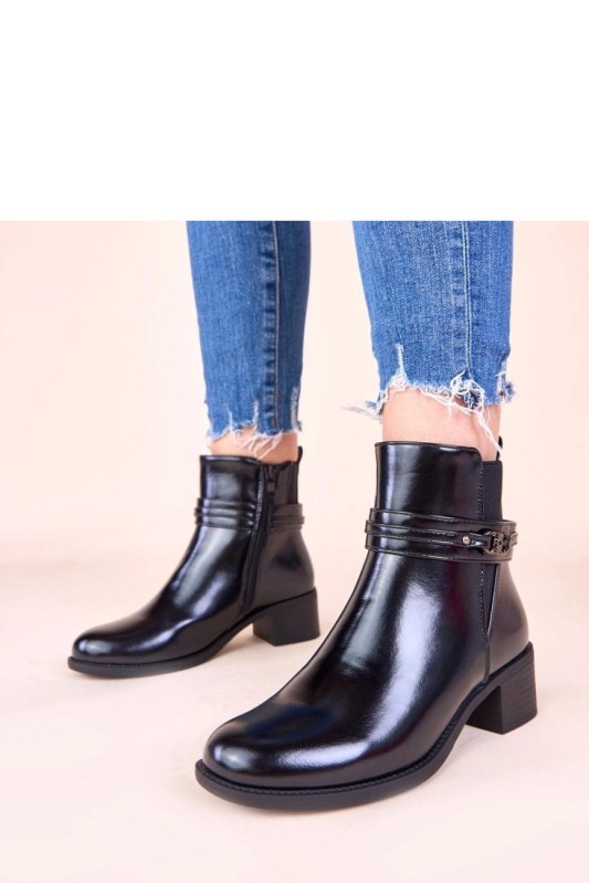 Dámské boty na podpatku model 222370 Solea