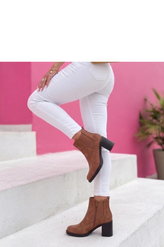 Dámské boty na podpatku model 230791 Solea