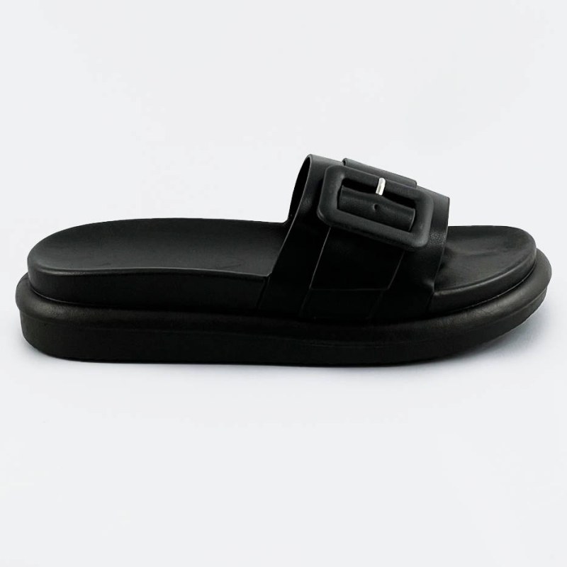 Černé dámské pantofle s přezkou (XA136) - Dámské boty nazouváky