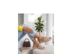 Nazouváky na platformě model 229790 Solea