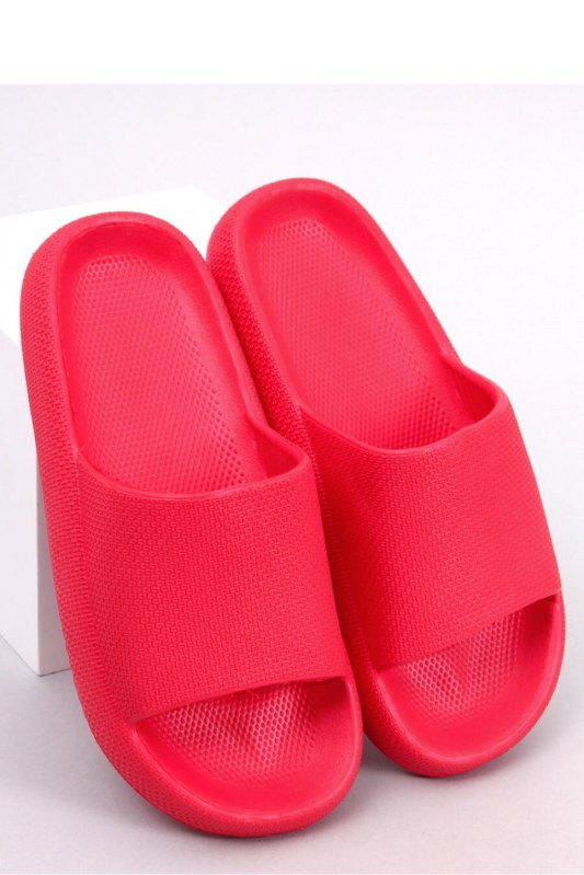 Dámské pantofle v8300 červené - Inello - Dámské boty pantofle