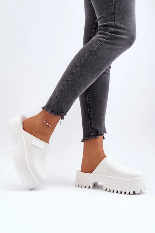 Pantofle model 194121 step in style