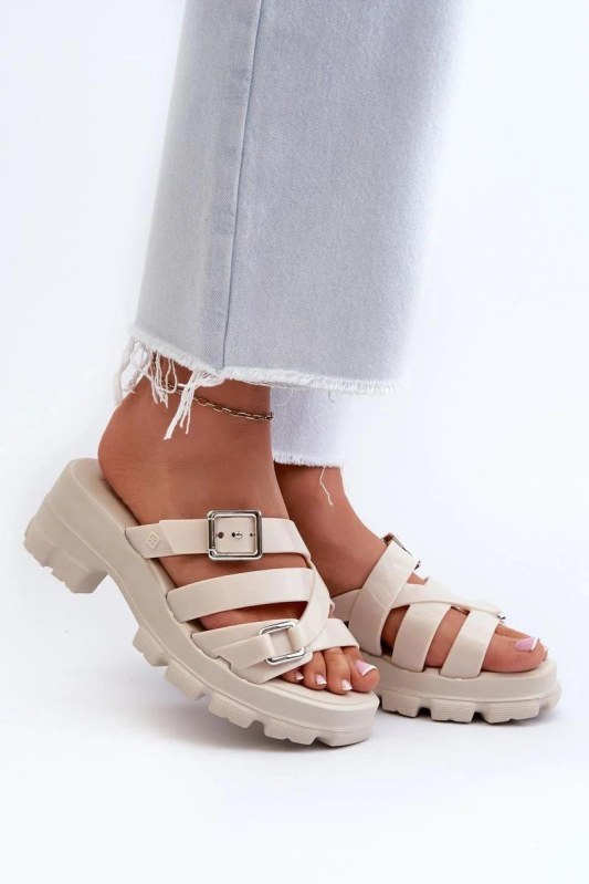 Pantofle model 197668 step in style