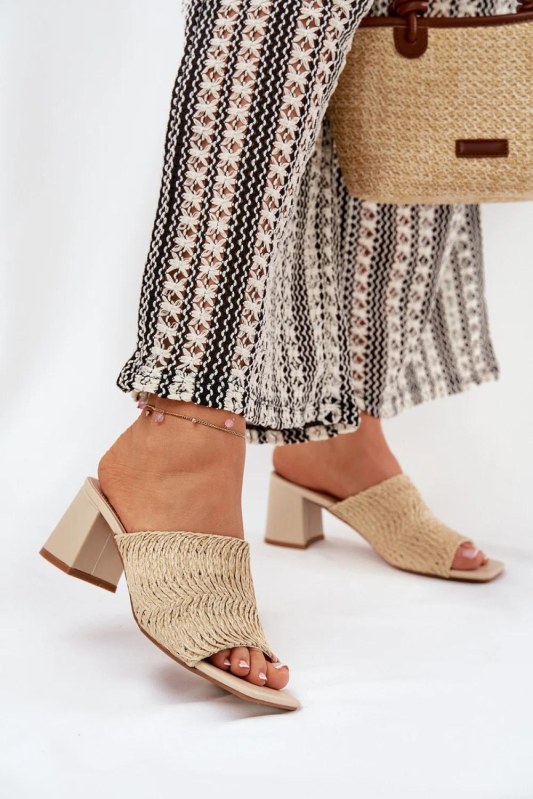 Klapky na podpatku model 210782 step in style - Dámské boty pantofle