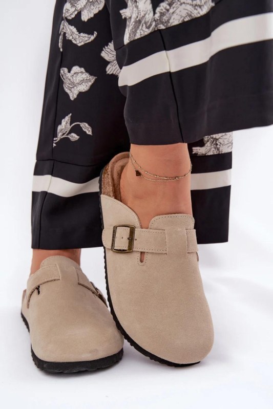 Pantofle na platformě model 211684 step in style