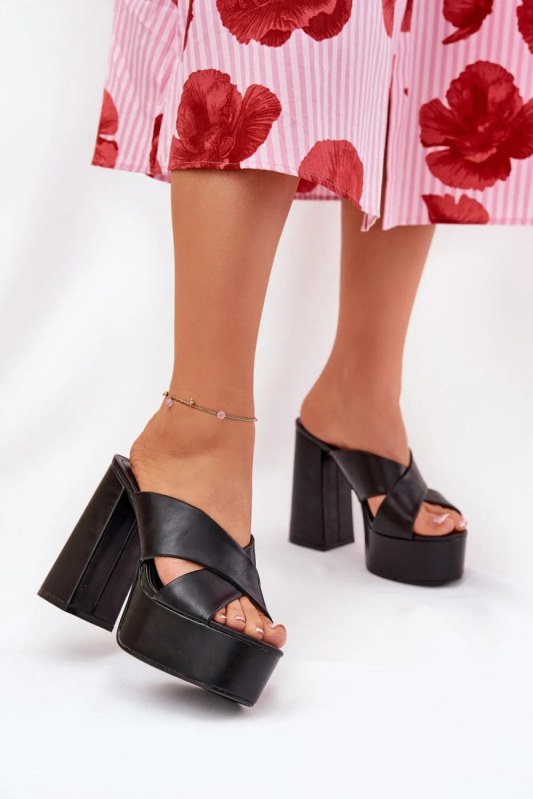 Pantofle model 211957 step in style