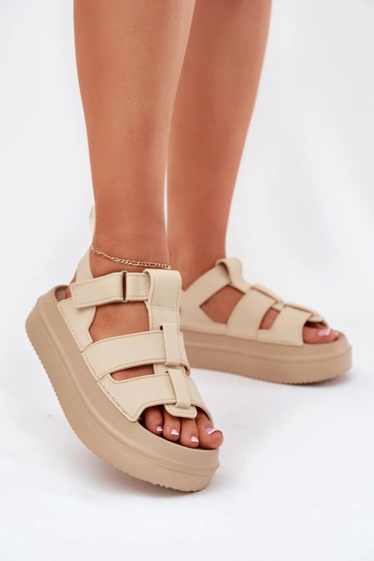 Sandy na platformě model 213167 step in style