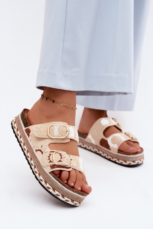 Nazouváky na platformě model 227935 step in style