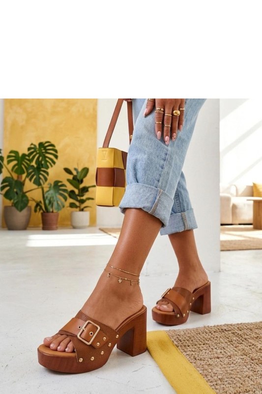 Nazouváky na podpatku model 229788 Solea