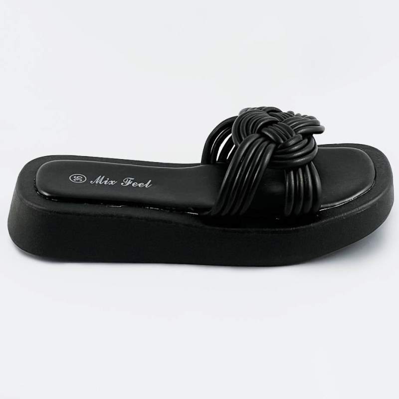 Černé dámské pantofle s plochou podrážkou (CM-49) - Dámské boty pantofle