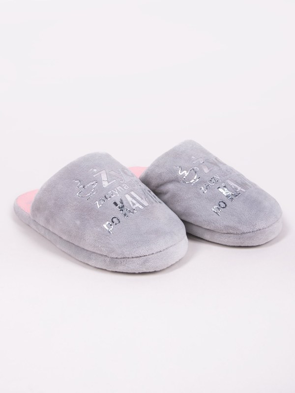 Yoclub dámské pantofle okl-0112k-2800 Grey - Dámské boty papuče