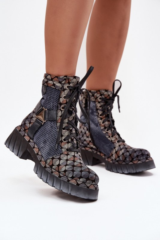 Šněrovací kotníkové boty na platformě model 219247 step in style