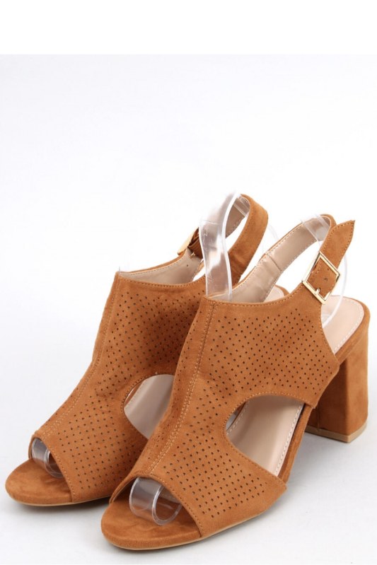 Sandály na podpatku model 166906 Inello - Dámské boty sandály