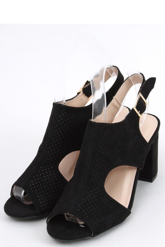 Sandály na podpatku model 166907 Inello - Dámské boty sandály