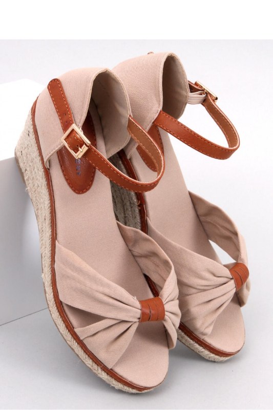 Bota na klínech model 181962 Inello - Dámské boty sandály