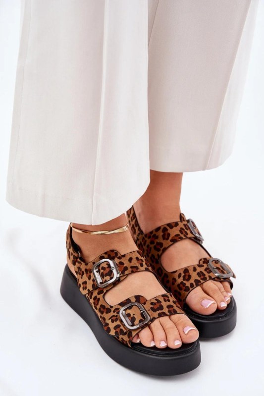 Sandály na platformě model 209884 step in style
