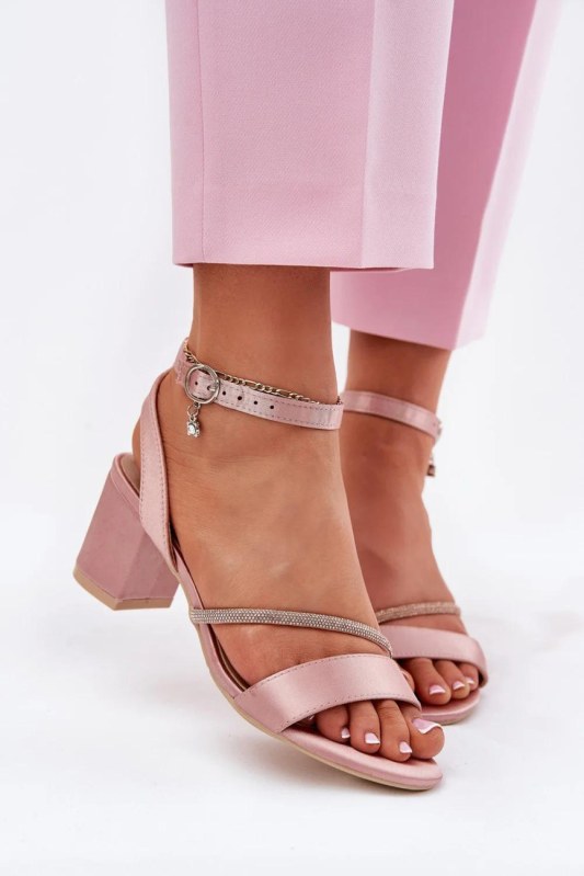 Sandály na podpatku model 213010 step in style