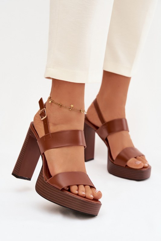Sandály na podpatku model 226114 step in style