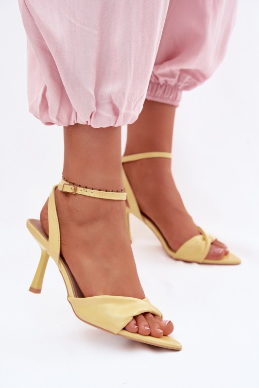 Sandály na podpatku model 226516 step in style