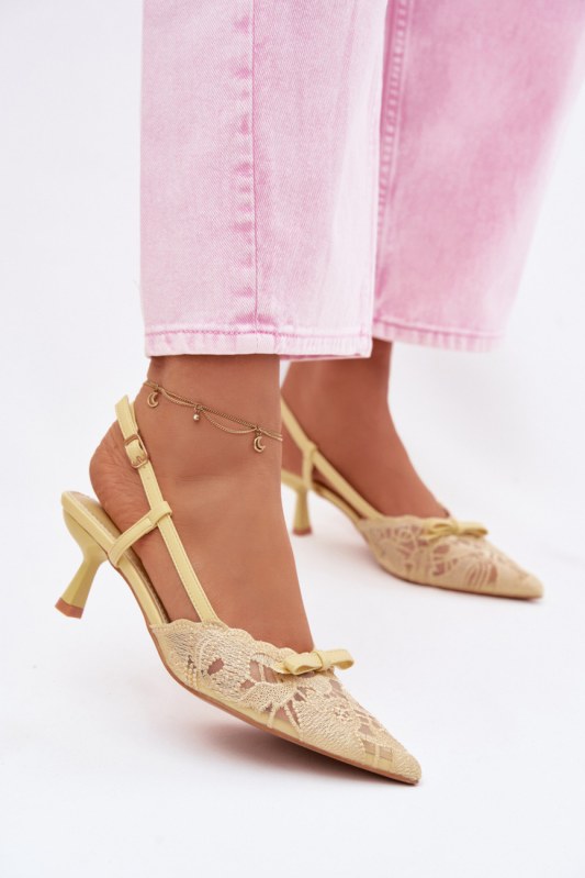 Sandály na podpatku s krajkou model 226926 step in style