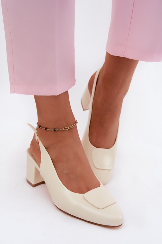 Sandály na podpatku model 227920 step in style