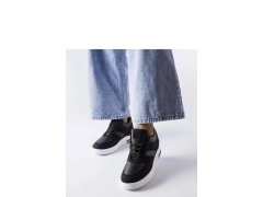 Boty sportovní na platformě model 207917 Solea