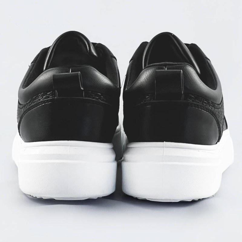 Černé dámské sportovní boty (S221)