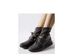 Boty na klínovém podpatku na zip model 206515 Solea 1