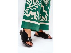 Elegantní dámské sandály s&nbsp;zlatou ozdobou na plochém podpatku černé s.barski KV27-053 1
