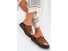 Dámské sandály na platformě a nízkém klínku s ozdobným detailem imitace leopardí kůže hnědé Saqesse 8