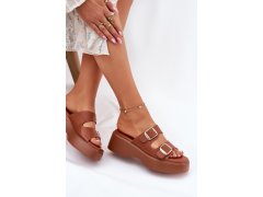 Dámské pantofle na klínku a&nbsp;platformě s&nbsp;přezkami camel Nitarelia 5