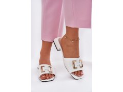 Elegantní dámské pantofle na klíně se zlatým detalem vinceza 62229 Bílé 2