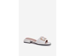 Elegantní dámské pantofle na klíně se zlatým detalem vinceza 62229 Bílé 3