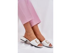 Elegantní dámské pantofle na klíně se zlatým detalem vinceza 62229 Bílé 5
