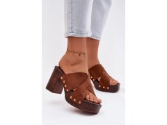 Dámské sandály na podpatku se zlatými přezkami camel Nerelle 1