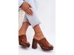 Dámské sandály na podpatku se zlatými přezkami camel Nerelle 6