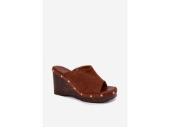 Dámské sandály na platformě z imitace semiše zlaté spony camel Norvia 3