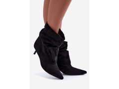 Černé slip-on kozačky typu slouchy na podpatku Loralia 6