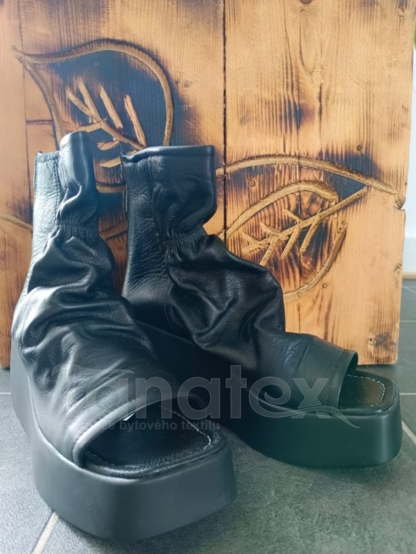 Černé Kožené boty - Oděvy Boty