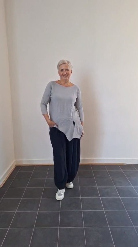 Luxusní Svetřík - Oděvy Tuniky, mikiny, svetry Dámské svetry