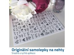 93 ks samolepek na nehty - zamilované 2