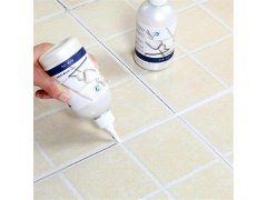 Bílá spárovací voděodolná hmota 280 ml 8