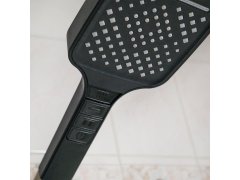 Černá sprchová hlavice se 3 režimy proudu vody 9