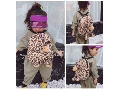 Dětský batůžek s&nbsp;vyjímatelným plyšákem - žirafa 7