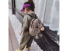 Dětský batůžek s&nbsp;vyjímatelným plyšákem - žirafa 8