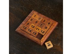 Dřevěný posuvný hlavolam s&nbsp;čísly 3