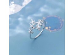 Elegantní prstýnek s&nbsp;nastavitelnou velikostí 11